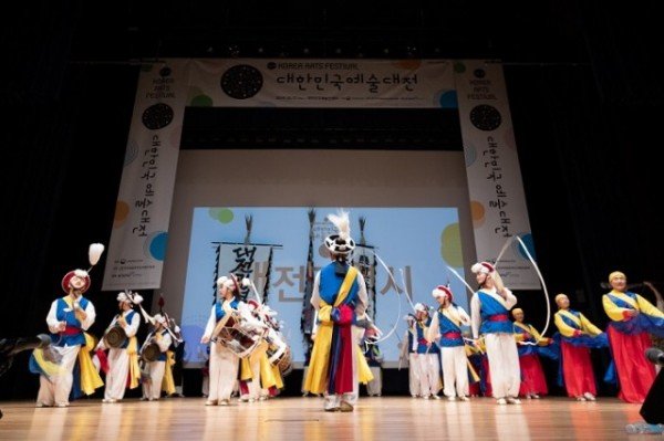 [크기변환]2019년 대한민국예술대전(1).jpg