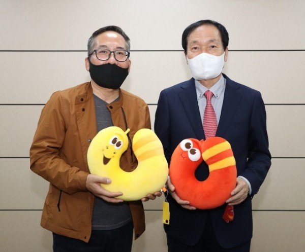 01의성군제공 투바앤과 업무협의.JPG