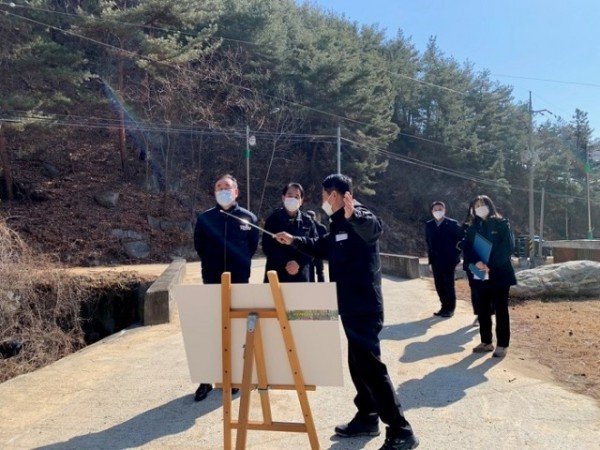 3 구미 치유의 숲 사업대상지 시장님 현장방문.jpg