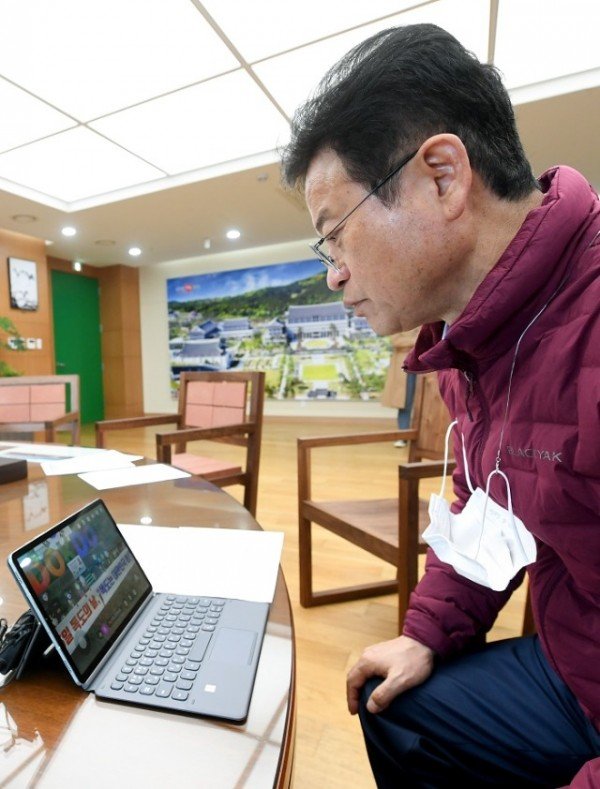 (2-2)독도_메타버스_행사1.jpg