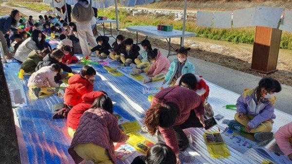 영주 4-영주시 휴천1동 주민자치위원회, ‘원당천 그림그리기 대회’ 개최(2).jpg