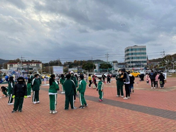 8_id8Ud018svc1ode2nsy7jr4r_tg3zvl (1).jpg