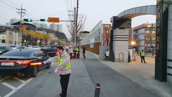[교통정책과] 2022학년도 대학수학능력시험 교통지원 총력 (1).jpeg