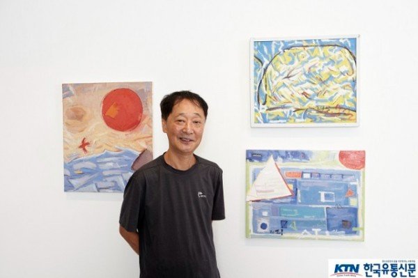 [문화예술회관] 구미 지역작가 변수길  구미문화예술회관에 작품 기증2.jpg