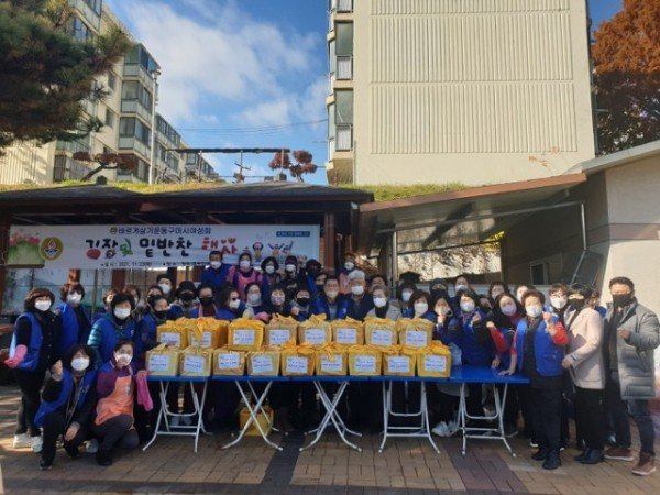 [새마을과]바르게살기운동 구미시여성회  김장김치 나눔행사 개최2.jpeg