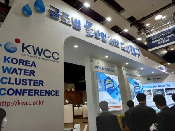 9_gi5Ud018svc1uznvywbgosf4_tg3zvl (1).jpg