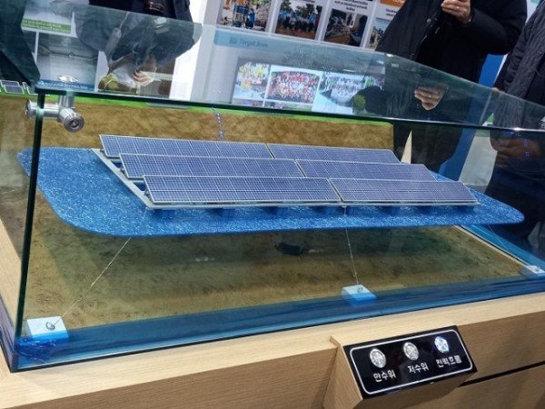 9_hi5Ud018svc2hzmjr9y2cg3_tg3zvl (1).jpg