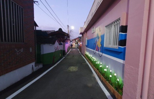 [도시과]상주시 도시재생, 어두운 골목을 환하게 비추다(조성 후).JPG