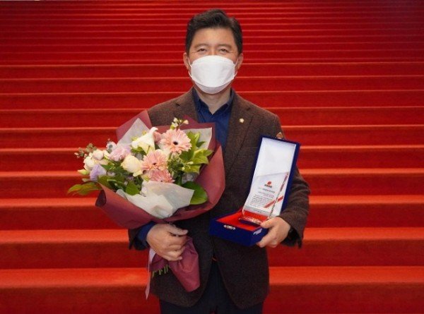 국정감사 우수의원_1.jpg