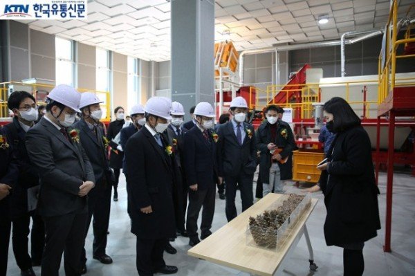 사진3_산림용 종자처리 시설 산씨움터 준공식.jpg