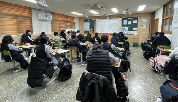 보도사진 추가1 다이음 (현일중).jpg