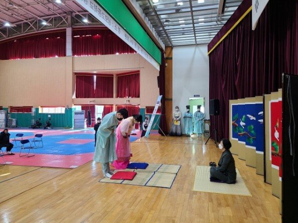 [상모고]- 성년례  보도자료 사진자료1.jpg