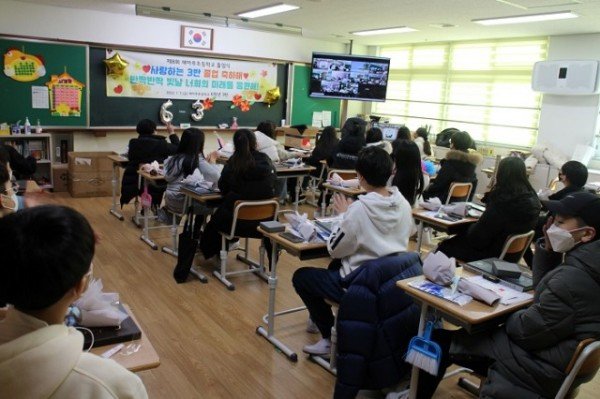 [해마루초]-제8 회 졸업식 사진2.JPG