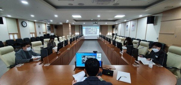 4. 2021회계연도 결산작업 시작(화상회의 사진)01.jpeg