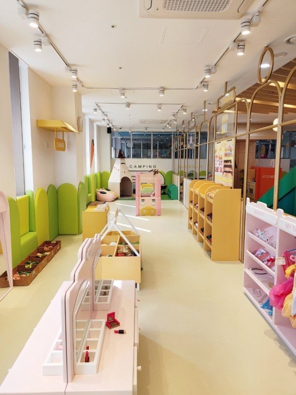 0216-1 안동시 2022년 아이 키우기 좋은도시 가정이 행복한 명품도시 조성에 힘 쏟는다-육아종합지원센터 놀이체험실.jpg