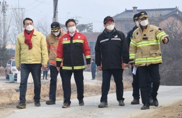 (7-6)고령산불_진화_현장(마을_점검).jpg