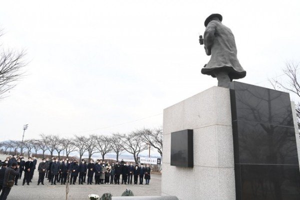 [총무과]제103주년 31절 추념식_장진홍 의사(1).jpg