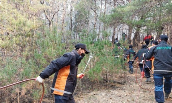 (9-2)안전기동대_산불진화.jpg