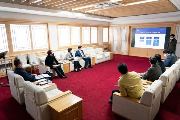 어린이 과학체험공간 중간보고회 사진4.jpg
