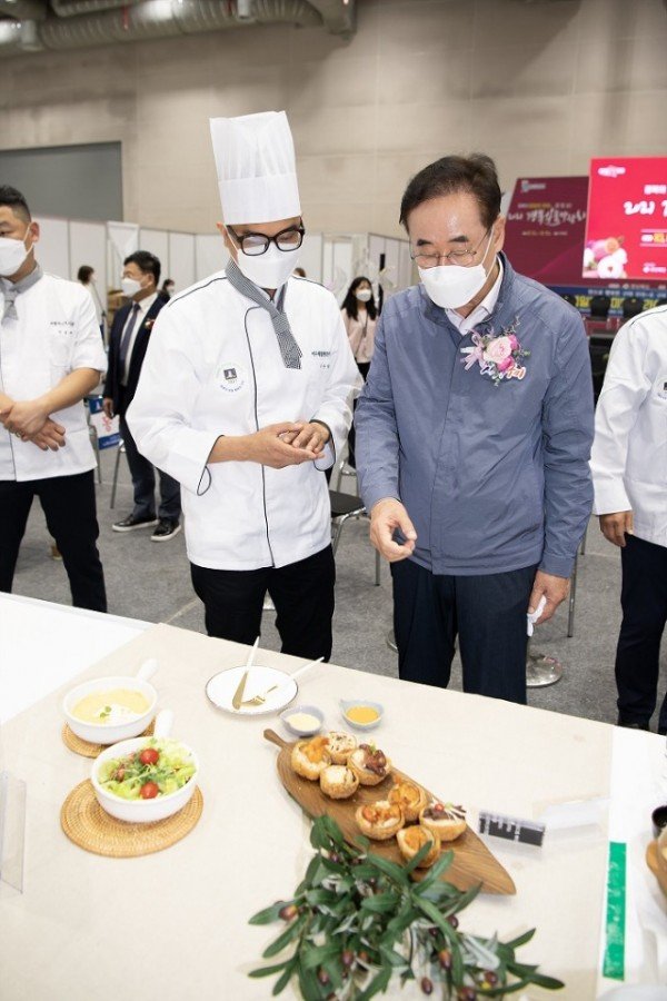 [식품위생과]맛으로 행복한 구미! 일품일미 구미맛집 요리경연대회)4.jpg
