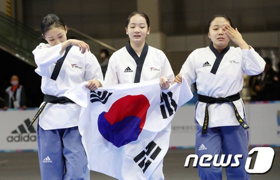 [상모중]2022 고양 세계품새선수권대회 사진2.jpg