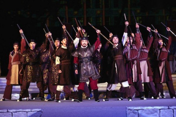 왕의나라_공연사진_2 (1).jpg