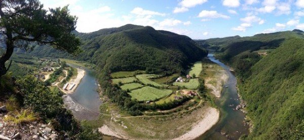 0427-1-1 학소대에서 바라본 맹개마을과 농암종택.jpg