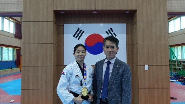 [상모중]2022 고양 세계품새선수권대회 사진1.JPG