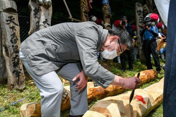 영주시장이 점안식을 하고있다.JPG