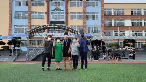 [형곡중] 2022학년도 경북소년체육대회 수상 사진1.jpg