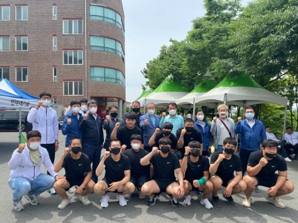 [스마트산단과] 전국소년체전 경기장에서 열띤 응원 펼쳐!_씨름경기 응원.JPG