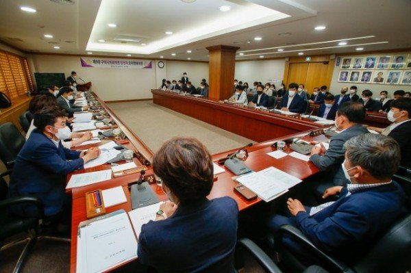 제9대 구미시의회의원 당선자 오리엔테이션(상견례 사진).JPG