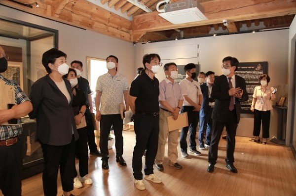 [기획예산담당관] 민선8기 구미시장직 인수위원회 현장방문 실시_구미성리학역사관.JPG