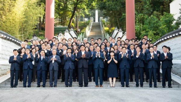 [복지정책과] 민선8기 김장호 구미시장 첫 공식일정으로 충혼탑 참배2.jpg
