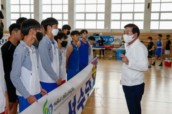 구미시의회 선수단 격려-5.jpg