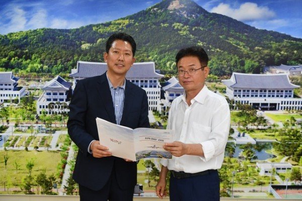 [기획예산담당관]주요현안 건의를 위한 도청 방문2.JPG