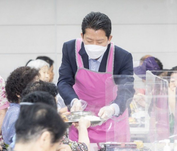 3구미종합사회복지관 경로식당 확장공사 준공식 사진.jpg