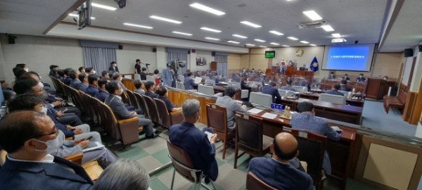 제214회 상주시의회 임시회 개회식.jpg