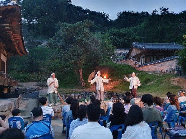 0802-1_실경_역사극__서간도_바람_소리_임청각에서_펼쳐진다_(2).jpg