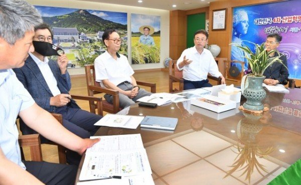 (1-3)경상북도_농업대전환을_위한_도시락_간담회2.jpg