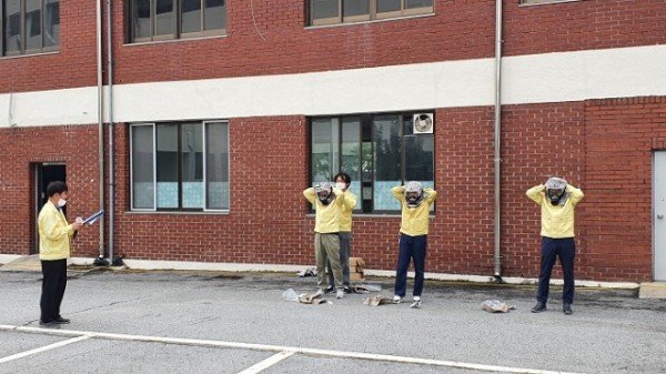 [행정지원과] 구미교육지원청, 을지연습 연계 민방공 화재대피 훈련 실시 사진2.jpg