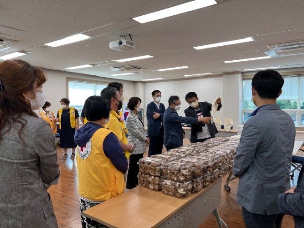 [새마을과] 사회적경제 활성화를 위한 작은 행복나눔 활동4.JPG