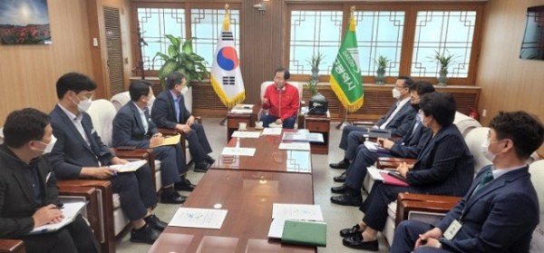 220902_김진열 군수, 대구시장 면담_대구편입정책단 (1).jpeg