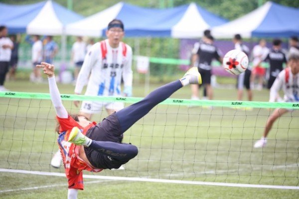 [체육진흥과] 제7회 구미새마을배초청 족구대회 개최4.jpeg