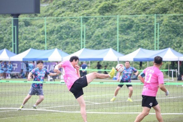 [체육진흥과] 제7회 구미새마을배초청 족구대회 개최3.jpeg