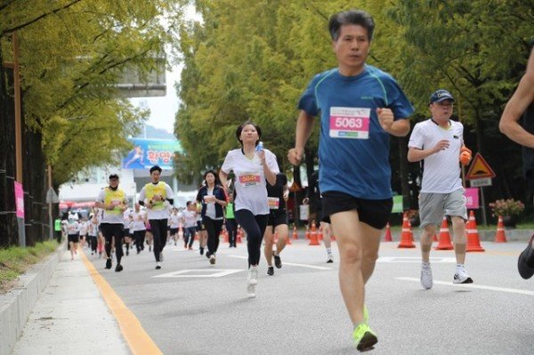 0925 2022 안동마라톤대회 3천여 참가자 힘찬 출발 (4).JPG