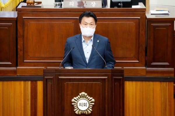 구미시의회 제2차 본회의 김영태 의회운영위원장 (1).JPG