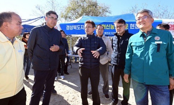 (1-1)디지털_혁신농업타운_선정지_방문1.jpg
