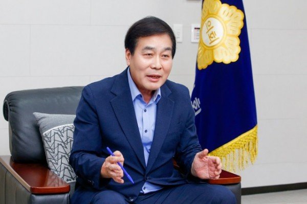 구미시의회 안주찬 의장 2.JPG