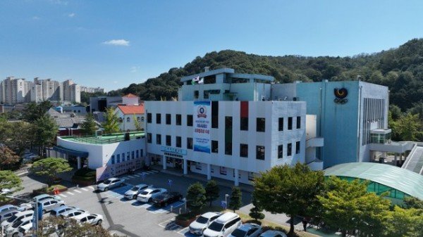 사진1(구미시설공단  수험생 시험장 가는 길부터 수능 후 휴식까지 전방위 지원).jpg